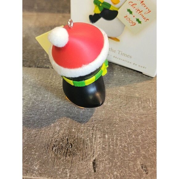 Hallmark 2009 signs of time ornament Xmas Decor penguin - Picture 4 of 5